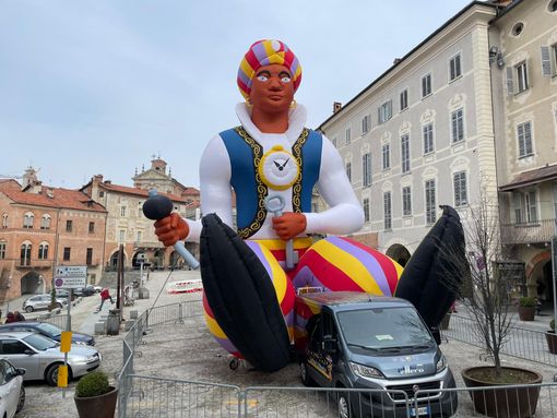 Da oggi Mondovì si veste per il Carnevale: "GigaMoro", 'ciciu' per le vie di Breo e nuovo mapping per "Luci a Piazza"
