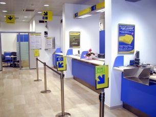 Racconigi: lavori di manutenzione per l'ufficio postale di via Regina Margherita