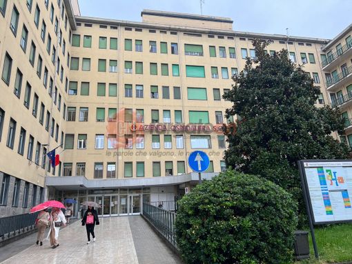 L'entrata dell'ospedale "Santa Croce" di Cuneo