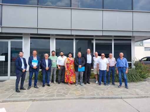 "La Piemontese rischia di chiudere": gli allevatori incontrano il ministro Crosetto "La Piemontese rischia di chiudere": gli allevatori incontrano il ministro Crosetto