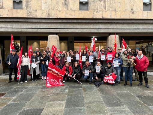 Cuneo, protesta davanti a Zara per il mancato accordo sul rinnovo del contratto