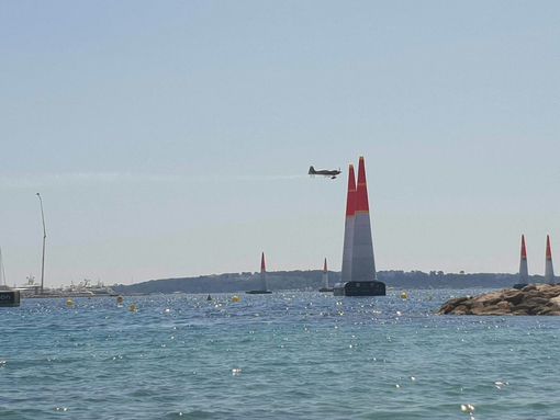 Molti cuneesi hanno scelto Cannes per la Red Bull Air Race (foto e video)
