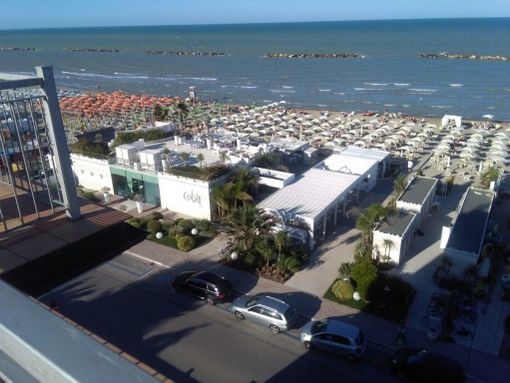 Anche Silvia e Mauro in vacanza leggono Targatocn... e tu? Anche Silvia e Mauro in vacanza leggono Targatocn... e tu?