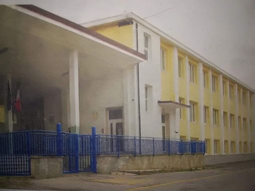 Atti vandalici nella palestra scolastica di San Michele Mondovì. Il sindaco: "Il nostro paese non merita questo"