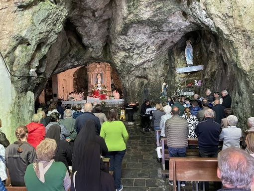 Oltre 200 persone a Villanova Mondovì per la riapertura del Santuario di Santa Lucia Oltre 200 persone a Villanova Mondovì per la riapertura del Santuario di Santa Lucia