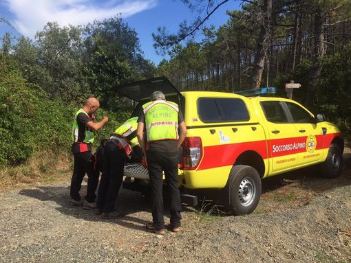 Cade sul sentiero Vernazza-Monterosso, turista cuneese soccorso alle Cinque Terre