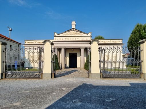 Il tempio crematorio del cimitero urbano di Bra Il tempio crematorio del cimitero urbano di Bra