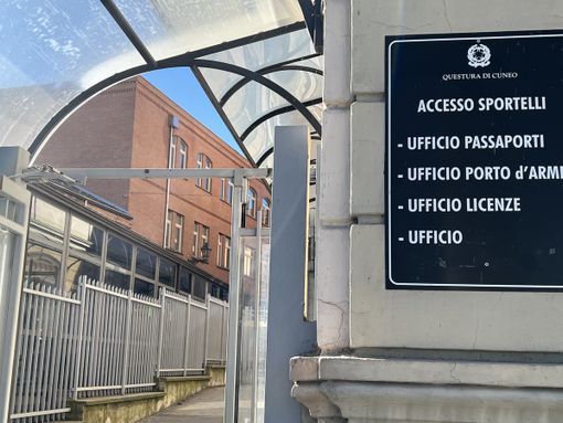 "Servizio efficiente e personale gentile": il grazie di una lettrice all'Ufficio passaporti di Cuneo