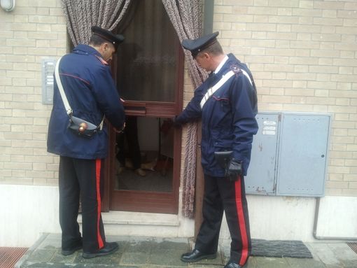 Non riesce a stare in casa ed evade dai domiciliari: arrestato 20enne a Sommariva Perno