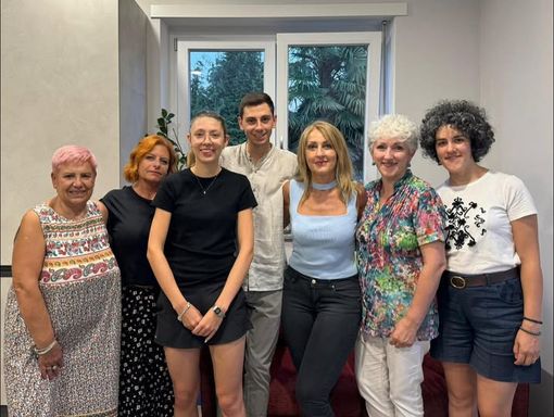 Il nuovo direttivo dell'Unitre di Bagnolo Piemonte con la centro il presidente Erik Lazzari