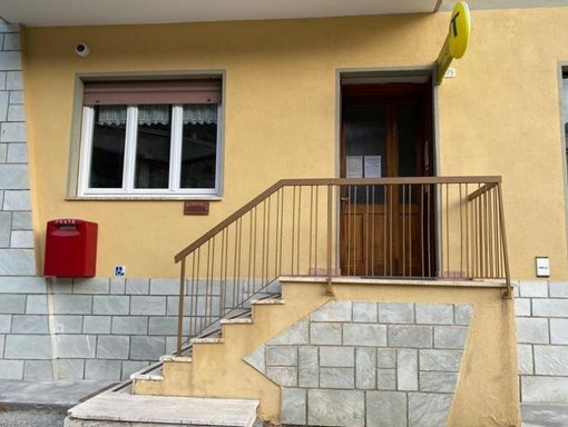 La sede di Poste Italiane di Acceglio