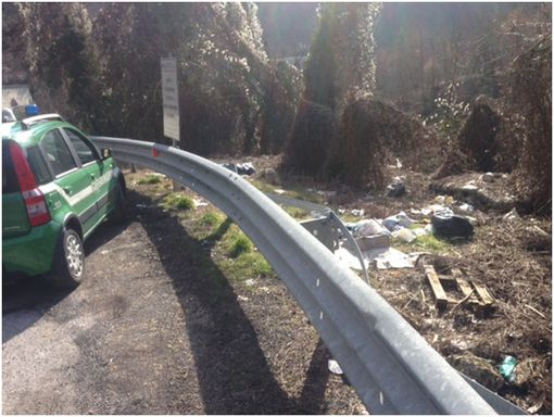 Abbandonati nei boschi di Ceva documenti con dati personali di clienti: nei guai nota catena di mobilifici Abbandonati nei boschi di Ceva documenti con dati personali di clienti: nei guai nota catena di mobilifici