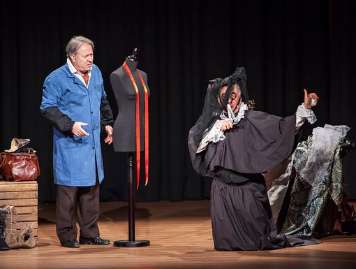 Una Cenerentola in versione "folk" al teatro Iris di Dronero Una Cenerentola in versione "folk" al teatro Iris di Dronero