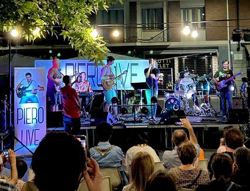 "Tanti amici in piazza ad Alba per ricordare il nostro Piero"