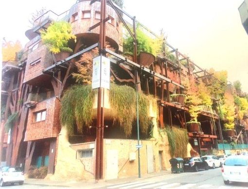 Castelli e ville da sogno, ma anche immobili da investimento: ecco le opportunità da non perdere con l'Immobiliare Postiglione