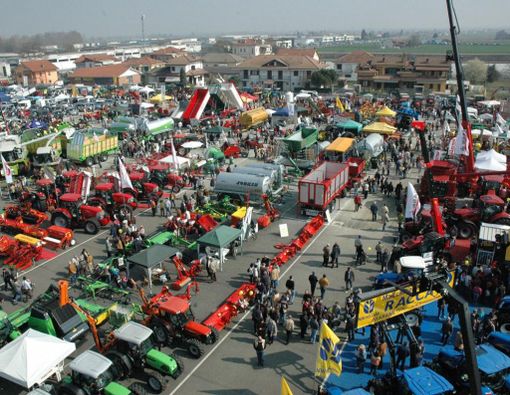 A Savigliano il convegno sulla “Manovra Monti” con la classe politica cuneese A Savigliano il convegno sulla “Manovra Monti” con la classe politica cuneese