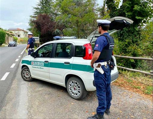 La Morra, il bilancio 2025 della Polizia locale: 10 incidenti e 445 violazioni al Codice della Strada La Morra, il bilancio 2025 della Polizia locale: 10 incidenti e 445 violazioni al Codice della Strada