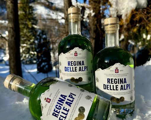 Regina delle Alpi: una storia che profuma di montagna dal 1890 Regina delle Alpi: una storia che profuma di montagna dal 1890