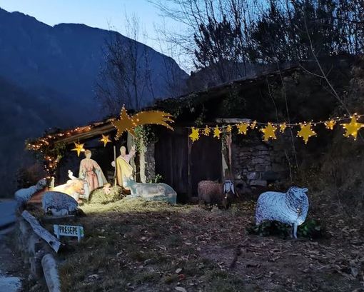 L'incanto della Natività creata dai volontari di Cerisola, frazione sospesa tra Piemonte e Liguria