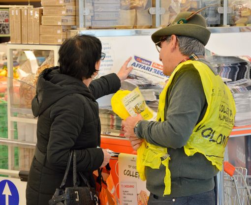 Domani è la Giornata della Colletta Alimentare: in Granda coinvolti 211 supermercati e 3000 volontari