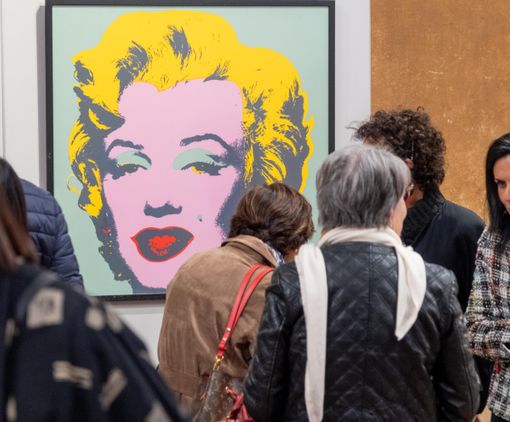 Cherasco, la Pop Art si respira: al Salmatoris un viaggio tra profumi e colori