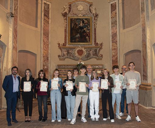 A Sommariva Perno un riconoscimento ai migliori studenti di terza media