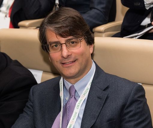 Crisi da Covid: si rinnova l'accordo tra Intesa Sanpaolo e le imprese di Confcommercio Crisi da Covid: si rinnova l'accordo tra Intesa Sanpaolo e le imprese di Confcommercio