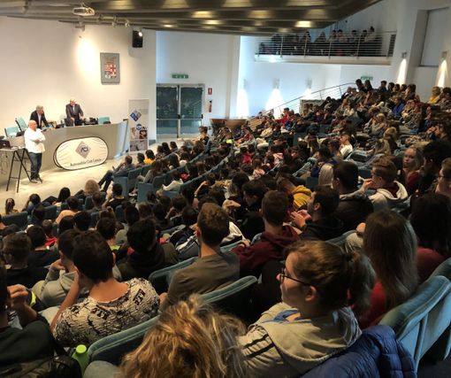 L’ACI Cuneo “sale in cattedra” in occasione della Giornata europea della sicurezza stradale L’ACI Cuneo “sale in cattedra” in occasione della Giornata europea della sicurezza stradale