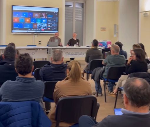 Presentato il Distretto Diffuso del Commercio di Mondovì e del Monregalese: 190 mila euro a disposizione di imprese ed esercenti Presentato il Distretto Diffuso del Commercio di Mondovì e del Monregalese: 190 mila euro a disposizione di imprese ed esercenti