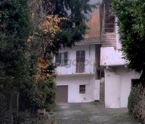 La casa dove è avvenuto il fatto