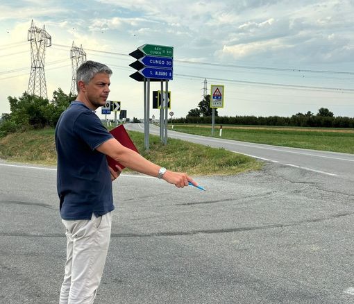 Troppi incidenti all'incrocio sul Beinale, il sindaco di Magliano Alpi: "Necessario intervenire per la sicurezza di tutti"