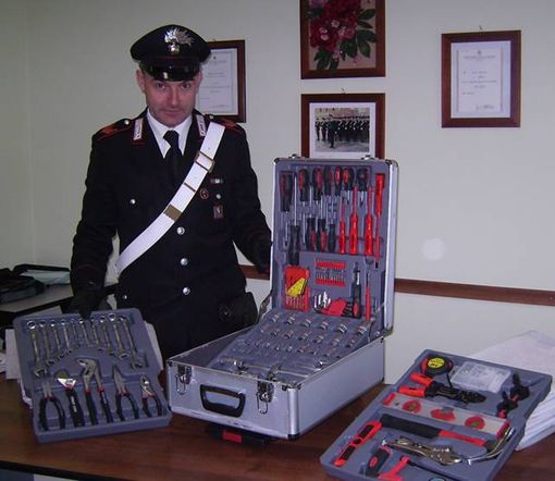 Pregiudicato vendeva porta a porta nell'albese utensili contraffatti, denunciato Pregiudicato vendeva porta a porta nell'albese utensili contraffatti, denunciato