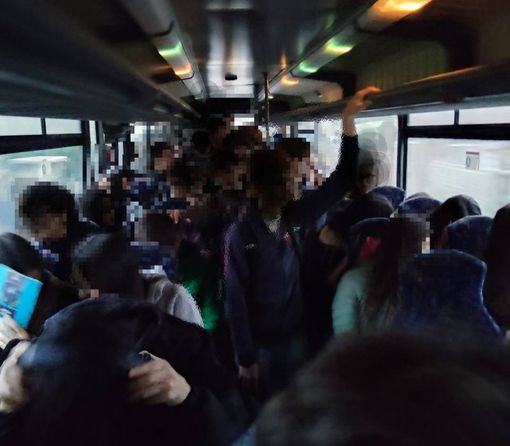 La foto scattata dal sindaco di Garessio relativa al sovraffollamento, la scorsa settimana