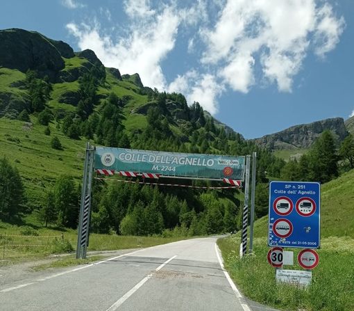 Pontechianale, aperto il primo tratto della strada del Colle dell’Agnello fino alle Grange del Rio