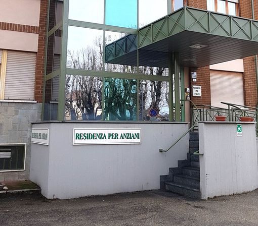 L'ingresso della casa di riposo sommarivese