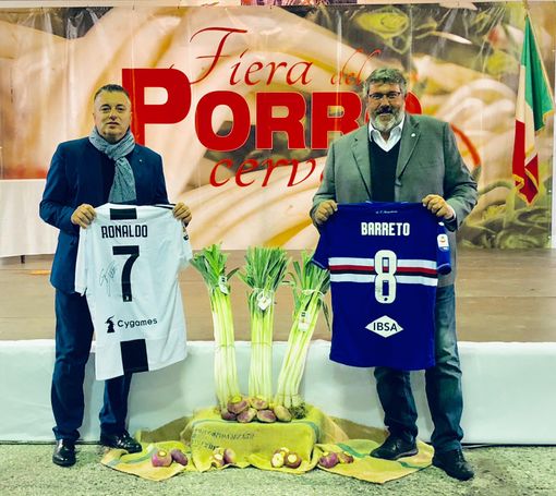 Alla Fiera del porro di Cervere asta benefica per Genova: si batteranno le maglie di Ronaldo, Belotti, Higuain e tanti altri Alla Fiera del porro di Cervere asta benefica per Genova: si batteranno le maglie di Ronaldo, Belotti, Higuain e tanti altri