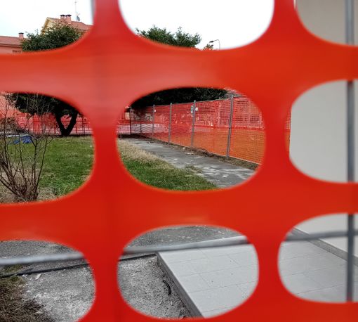 Cantiere Pinqua a Cuneo, tra ritardi e disagi: la protesta dei residenti di via Bernini 6 e 8