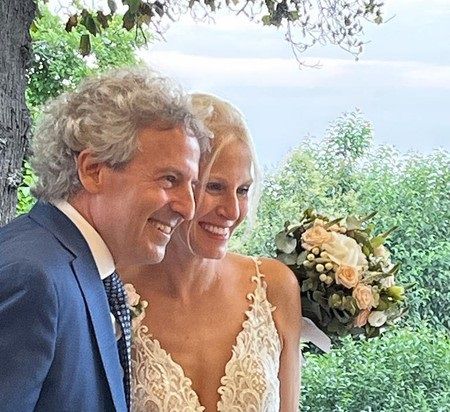 Dan Fajersten e Victoria Sawna sposi a Saluzzo Dan Fajersten e Victoria Sawna sposi a Saluzzo