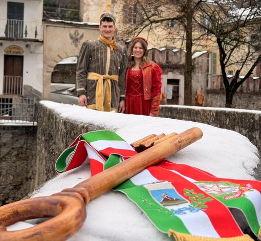 Al via il carnevale a Monterosso Grana: consegnate le chiavi del paese alle maschere