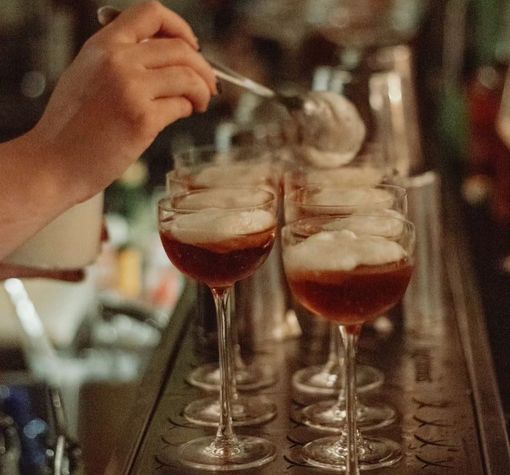 (ph pagina fb aperitivo in consolle) (ph pagina fb aperitivo in consolle)
