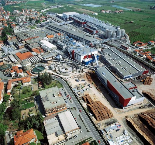 Riconversione Burgo: primo incontro dopo la firma del “protocollo” tra Regione, Provincia, Comune e Azienda Riconversione Burgo: primo incontro dopo la firma del “protocollo” tra Regione, Provincia, Comune e Azienda