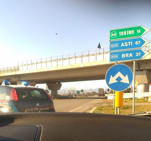 Scontro tra due furgoni in via Villafalletto a Fossano, strada chiusa in entrambe le direzioni Scontro tra due furgoni in via Villafalletto a Fossano, strada chiusa in entrambe le direzioni