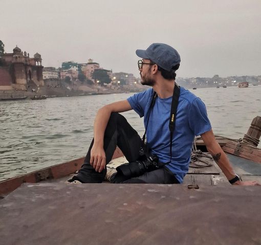 Il fotografo Leonardo Fazio, referente piemontese dell'associazione Ascosi Lasciti che si occupa di Urbex Il fotografo Leonardo Fazio, referente piemontese dell'associazione Ascosi Lasciti che si occupa di Urbex