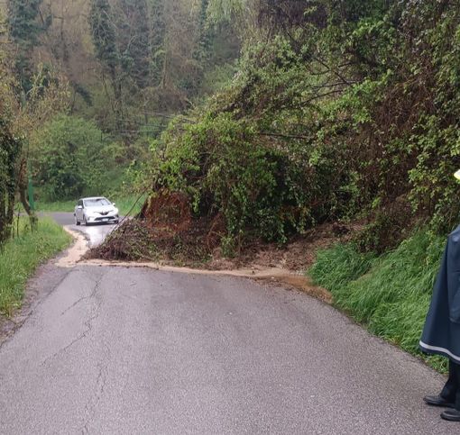 MALTEMPO / Frane e smottamenti, i maggiori disagi nel Monregalese e in alta Langa MALTEMPO / Frane e smottamenti, i maggiori disagi nel Monregalese e in alta Langa