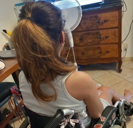 Da mesi è chiusa in casa a Fossano. La madre: "Stiamo aspettando la visita medico-legale. E' la nostra unica speranza" Da mesi è chiusa in casa a Fossano. La madre: "Stiamo aspettando la visita medico-legale. E' la nostra unica speranza"