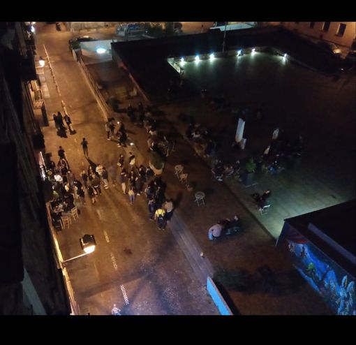 Assembramenti anche a Cuneo nel primo sabato di locali aperti Assembramenti anche a Cuneo nel primo sabato di locali aperti