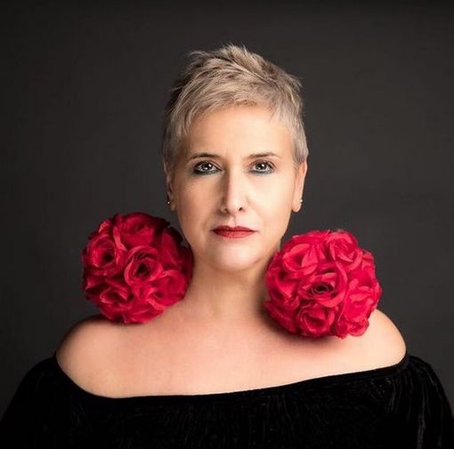 Bra, l’attrice teatrale e personaggio tv Simona Garbarino ospite a BrArte