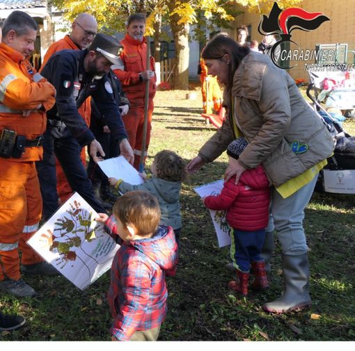 Festa dell'albero in diciassette scuole della Granda grazie ai Carabinieri Forestali Festa dell'albero in diciassette scuole della Granda grazie ai Carabinieri Forestali