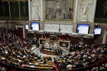 Francia, governo Barnier a rischio. Rn annuncia: &quot;Merita la censura&quot;