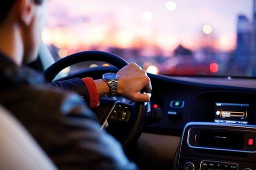 Perché conviene acquistare un Auto Usata da un Concessionario